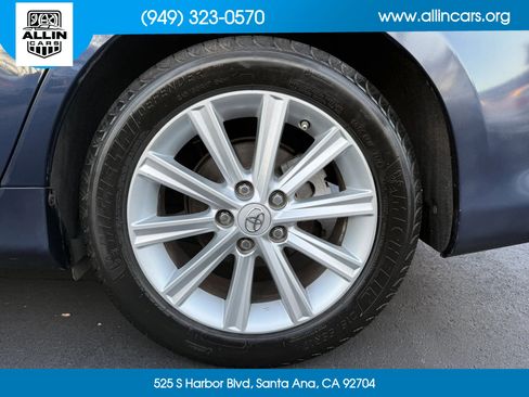 Used 2014 Toyota Camry XLE w/ Convenience Package image 15