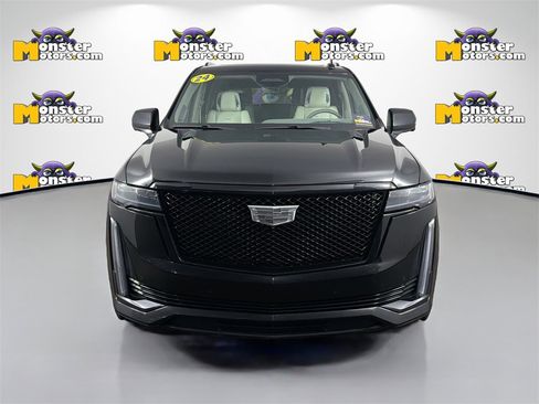 Used 2024 Cadillac Escalade Sport Platinum image 2