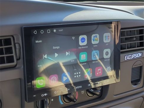 Used 2000 Ford Excursion Limited image 17