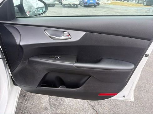 Used 2022 Kia Forte LXS image 20