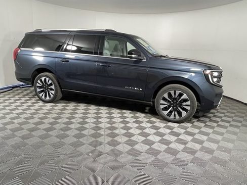 Certified 2025 Ford Expedition Max Platinum w/ Driver's Package AWD/4WD image 6