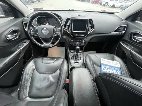 Used 2020 Jeep Cherokee Limited image 25