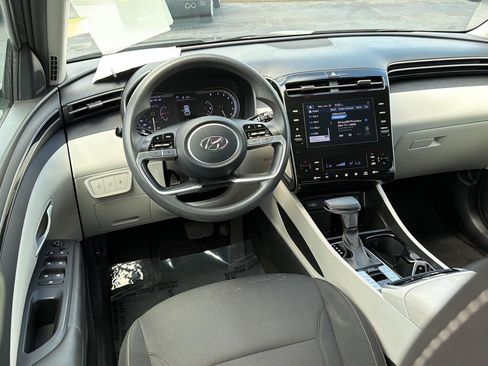 Used 2024 Hyundai Tucson SEL FWD image 18