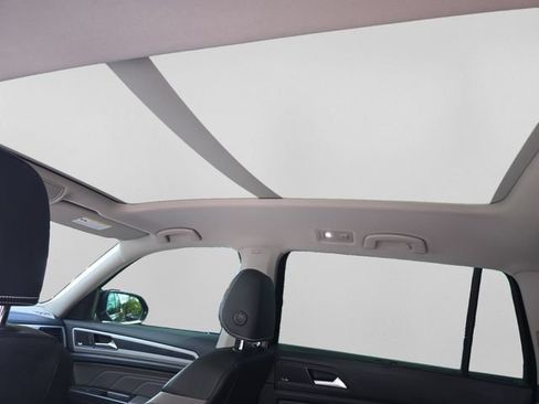Certified 2023 Volkswagen Atlas SEL Premium AWD/4WD image 16