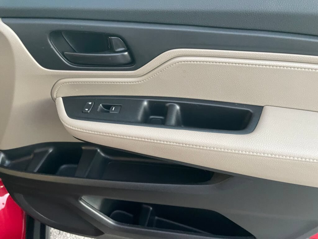 Certified 2024 Honda Odyssey EX image 32