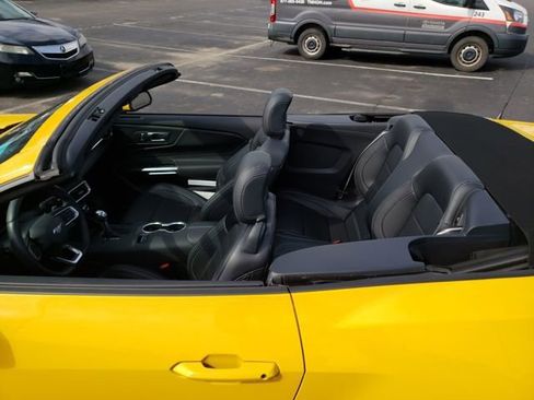 Used 2024 Ford Mustang GT Premium image 27