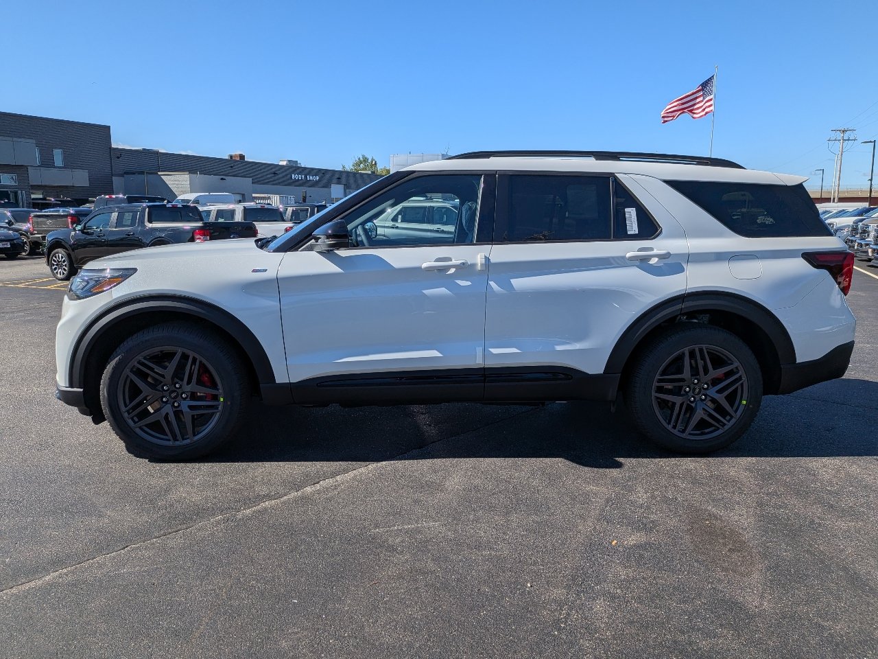 New 2027 Ford Explorer ST-Line w/ Premium Package AWD/4WD image 7