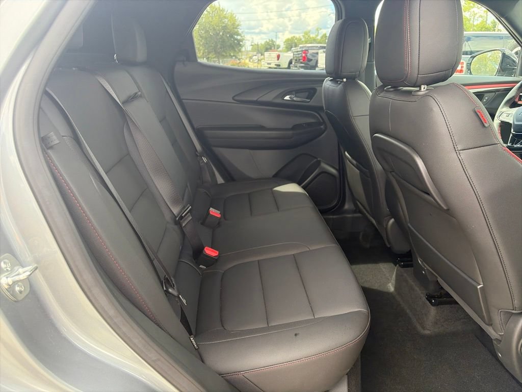 Used 2026 Chevrolet TrailBlazer RS FWD image 14