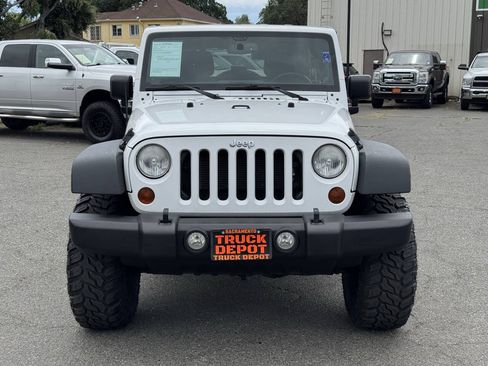 Used 2013 Jeep Wrangler Unlimited Sport AWD/4WD image 2