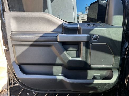 Used 2018 Ford F150 Raptor w/ Equipment Group 802A Luxury image 9