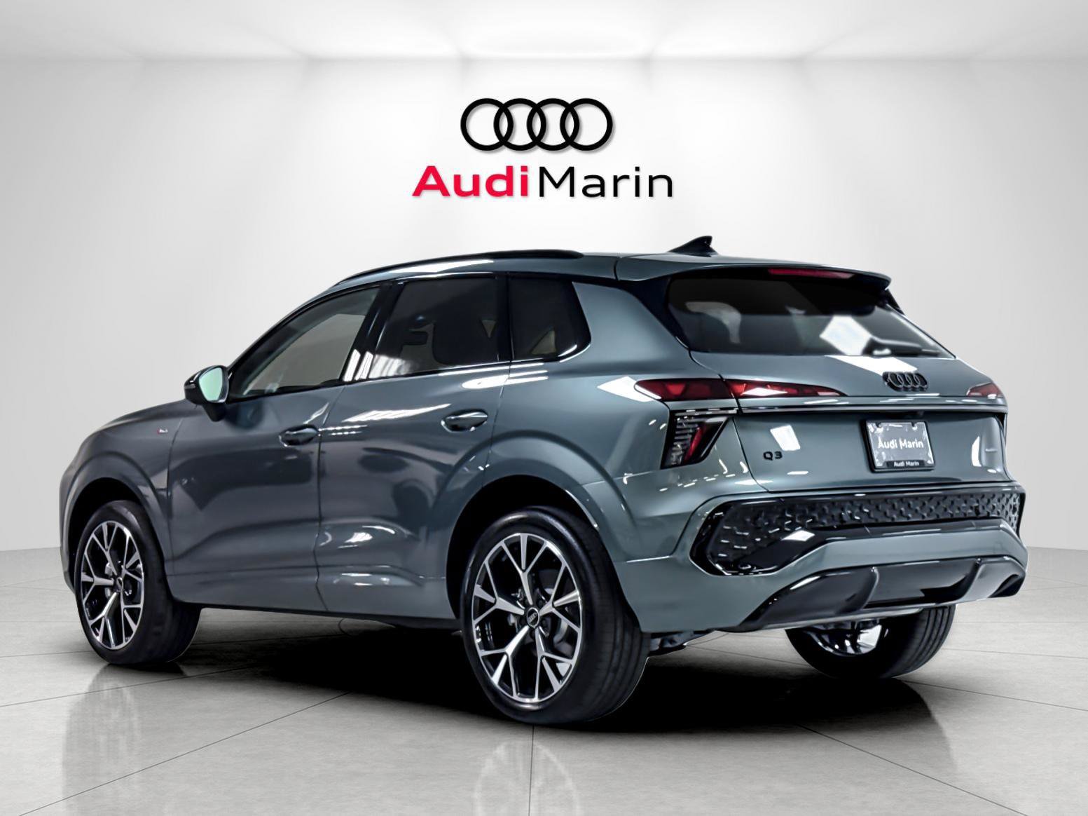 New 2026 Audi Q3 quattro 2.0T AWD/4WD image 3