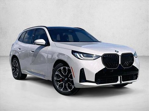 Used 2025 BMW X3 xDrive30i w/ Premium Package AWD/4WD image 12