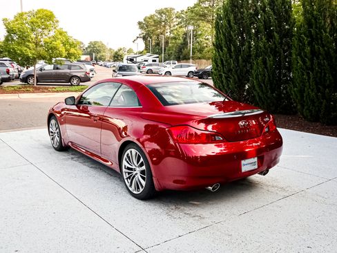 Used 2014 INFINITI Q60 Convertible w/ Premium Package RWD image 9