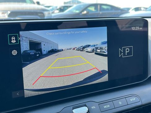 Used 2025 Kia K4 LXS image 23