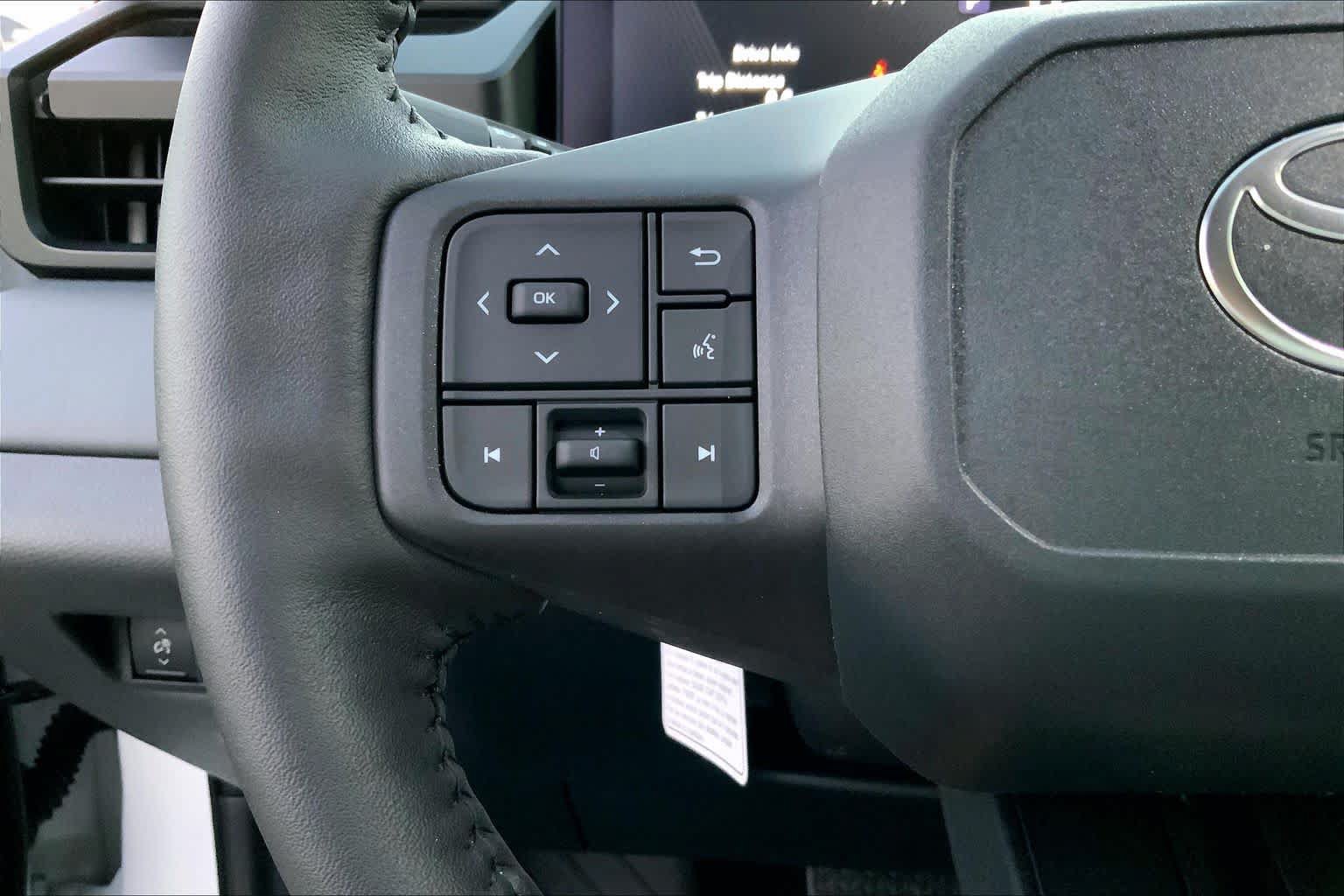 Used 2026 Toyota RAV4 Limited AWD/4WD image 21