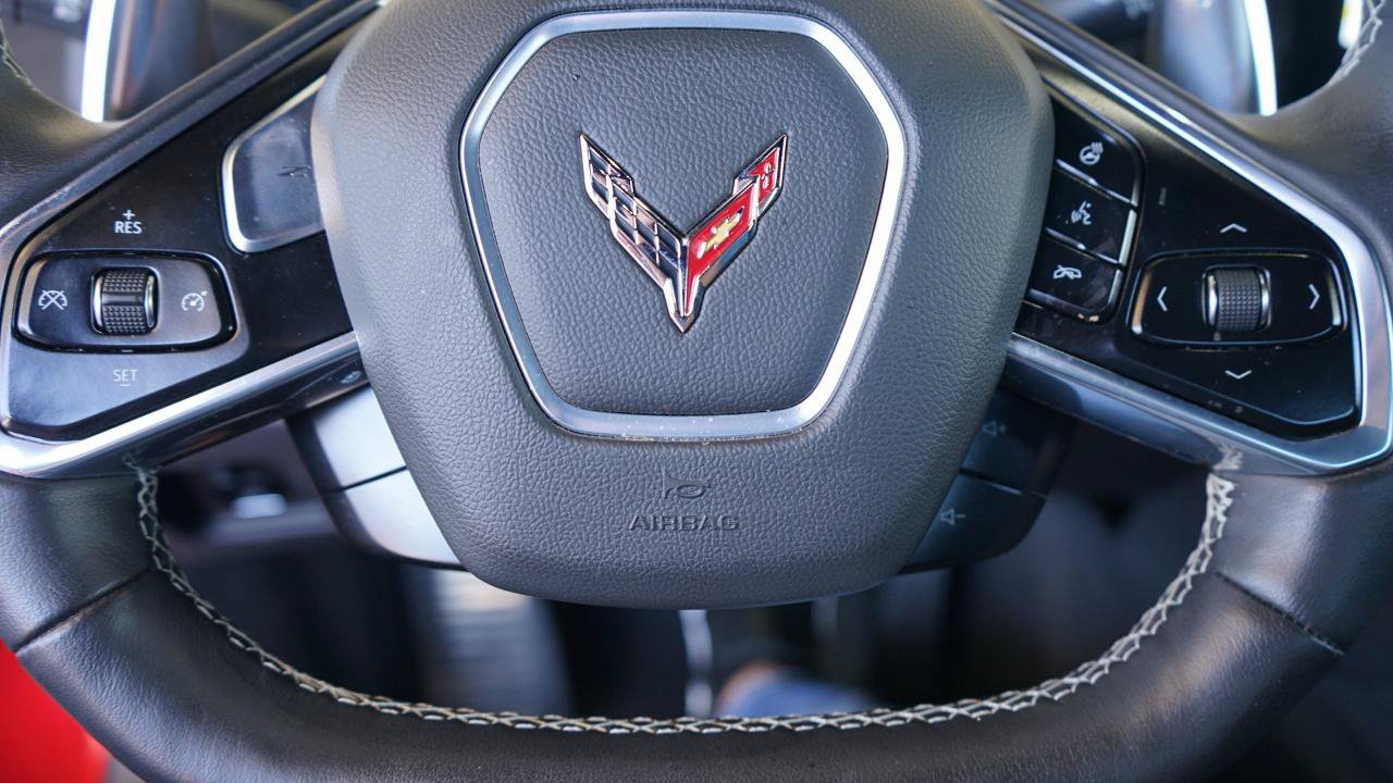 Used 2021 Chevrolet Corvette Stingray Preferred Cpe w/ Z51 Performance Package RWD image 18