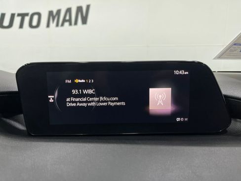 Used 2020 MAZDA MAZDA3 Premium image 22