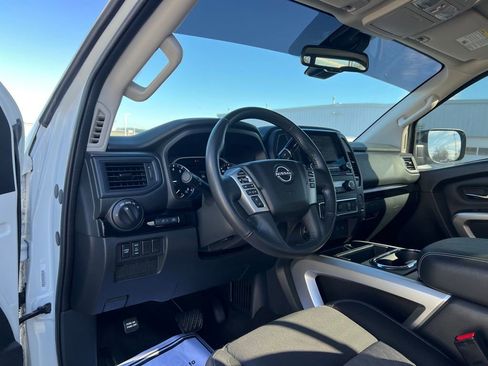 Used 2024 Nissan Titan SV w/ Accessory Utility Package image 11