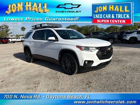 Used 2021 Chevrolet Traverse RS FWD image 1