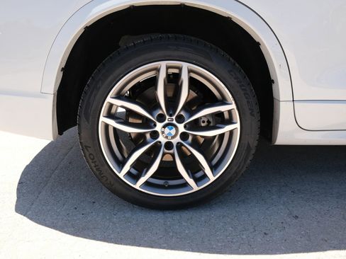 Used 2017 BMW X3 xDrive35i w/ M Sport image 17