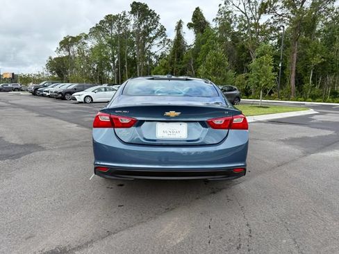 Used 2025 Chevrolet Malibu LT FWD image 4