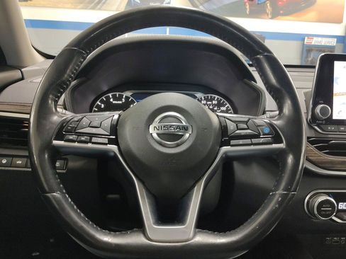 Used 2019 Nissan Altima 2.5 Platinum AWD/4WD image 17