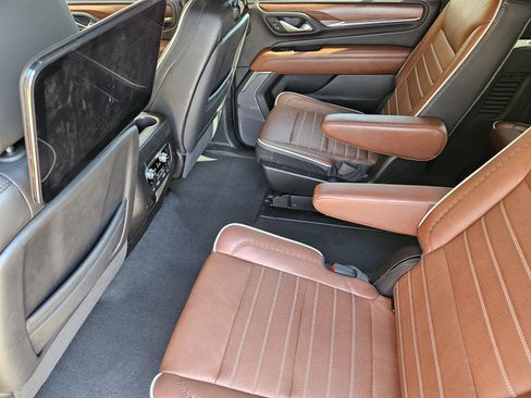 Used 2024 GMC Yukon XL Denali Ultimate image 29