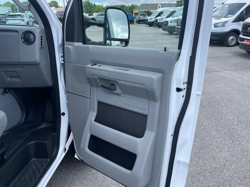 New 2027 Ford E-350 and Econoline 350 Super Duty w/ Power Equipment Group RWD image 39