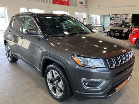 Used 2020 Jeep Compass Limited image 3