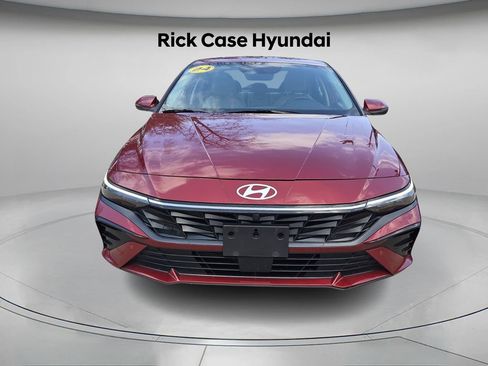 Used 2024 Hyundai Elantra Limited image 5