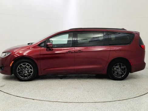 Used 2019 Chrysler Pacifica Limited w/ Advanced Safetytec Group image 4