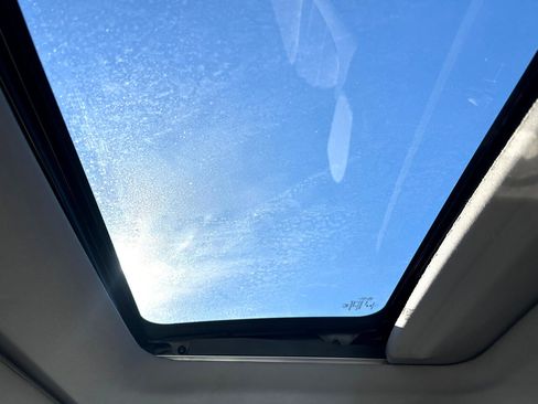 Used 2017 Honda CR-V EX image 23