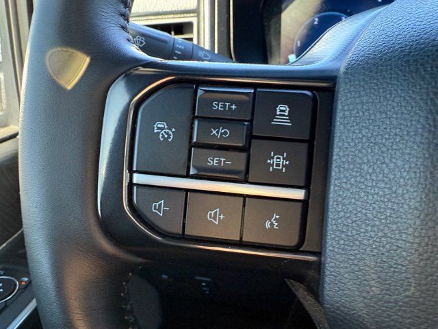 Used 2025 Ford F350 Platinum AWD/4WD image 16
