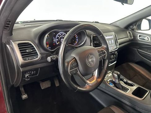 Used 2021 Jeep Grand Cherokee Laredo X AWD/4WD image 15