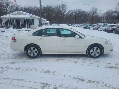 Used 2009 Chevrolet Impala LT w/ Luxury Edition Package image 6