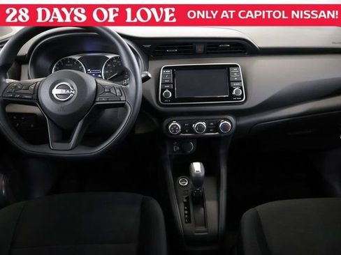 New 2025 Nissan Kicks Play S image 11