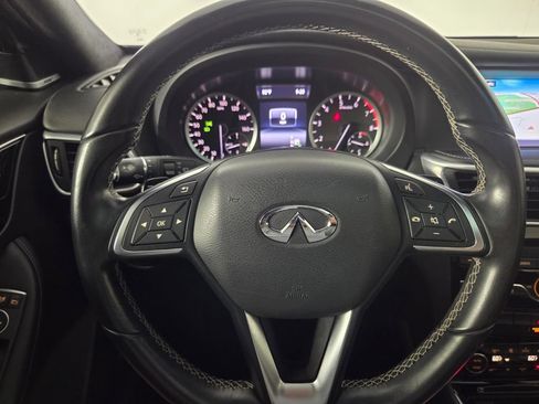 Used 2018 INFINITI QX30 Sport w/ Sport Leather Package FWD image 15