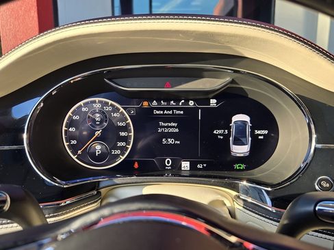 Used 2020 Bentley Flying Spur W12 image 57