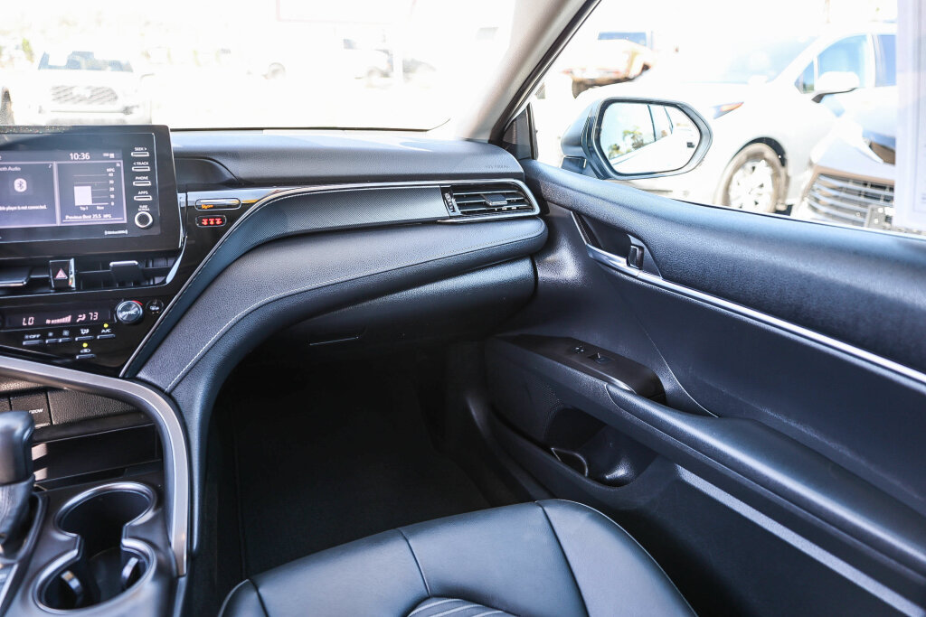 Certified 2024 Toyota Camry SE FWD image 5