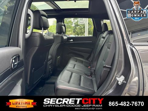Used 2021 Jeep Grand Cherokee Trailhawk w/ Trailhawk Luxury Group AWD/4WD image 25