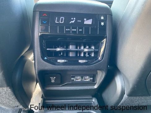 Used 2022 Jeep Grand Cherokee L Altitude image 27