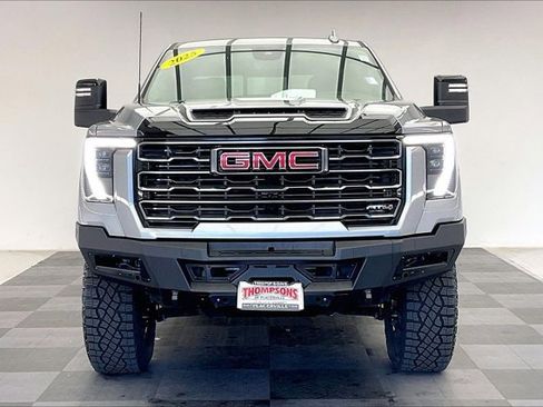 Used 2025 GMC Sierra 3500 AT4 w/ AT4 Premium Plus Package image 2