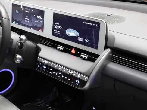 Used 2024 Hyundai Ioniq 5 Limited image 34