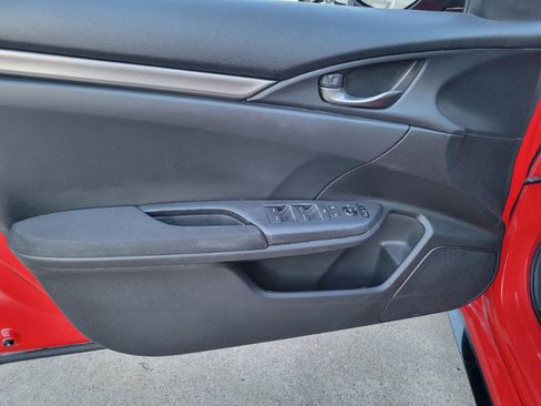 Used 2018 Honda Civic Sport image 14
