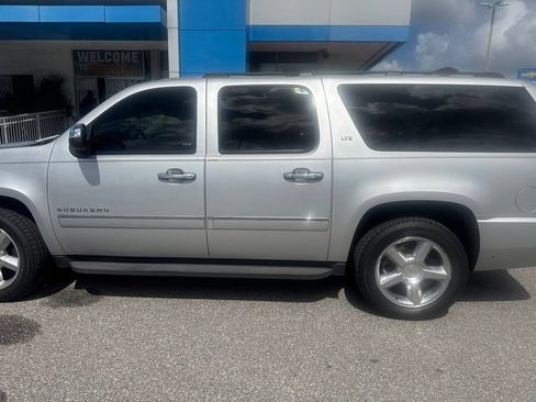 Used 2014 Chevrolet Suburban LTZ AWD/4WD image 7