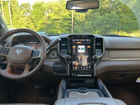 Used 2022 RAM 2500 Limited AWD/4WD image 27