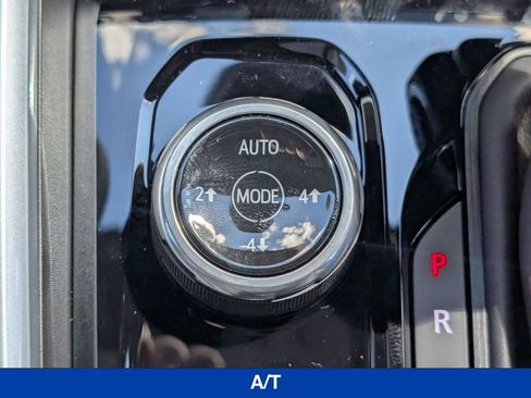 New 2026 Chevrolet Colorado Z71 w/ Technology Package AWD/4WD image 25