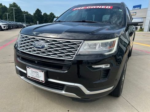 Used 2018 Ford Explorer Platinum AWD/4WD image 4