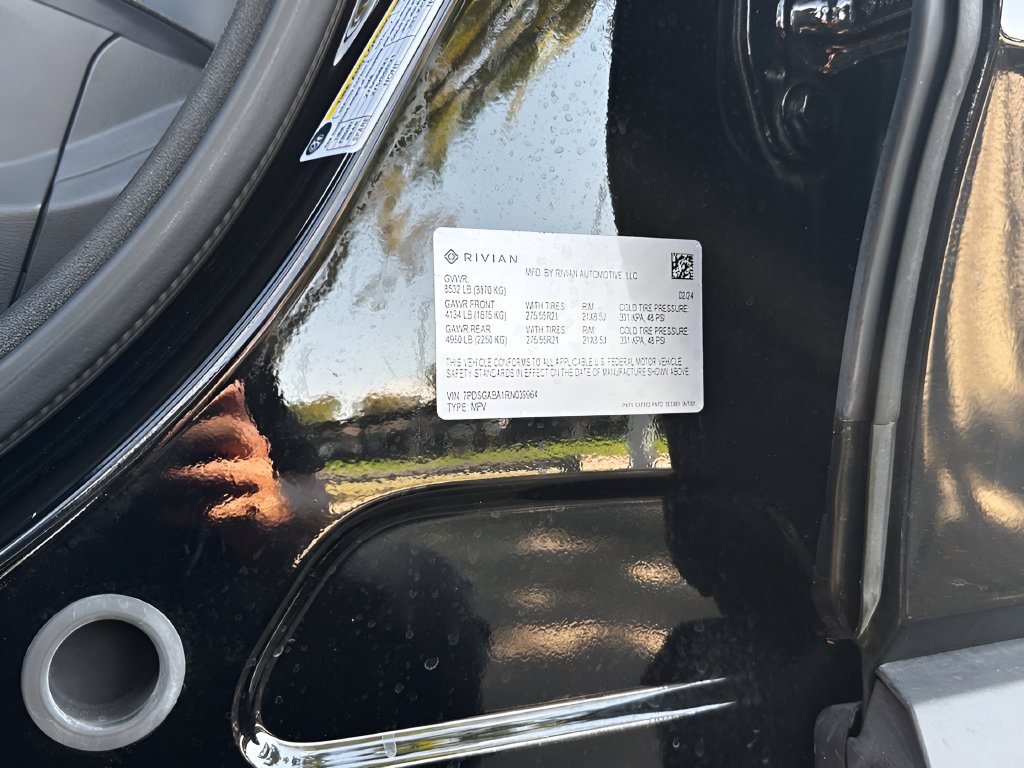 Used 2024 Rivian R1S Adventure Quad AWD/4WD image 25