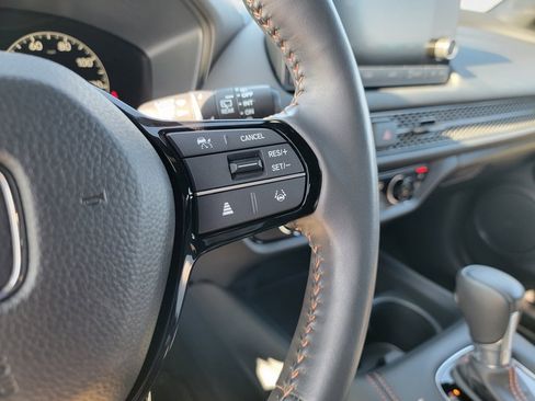 Certified 2025 Honda HR-V Sport image 23